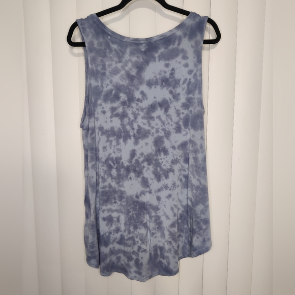 Old Navy Blue Tie-dye high neck tank top size L - Picture 2 of 3